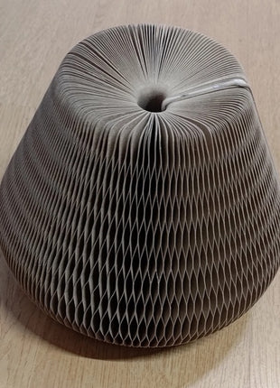 Zolux Chatouille Drapka tekturowa składana łapka z piłką i kocimiętką