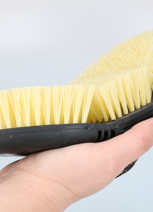 Excellent Horse Flexi Brush Scrub
