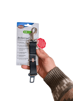 Trixie black short leash for safe car driving - with carabiner for attaching the harness - 45-70 cm